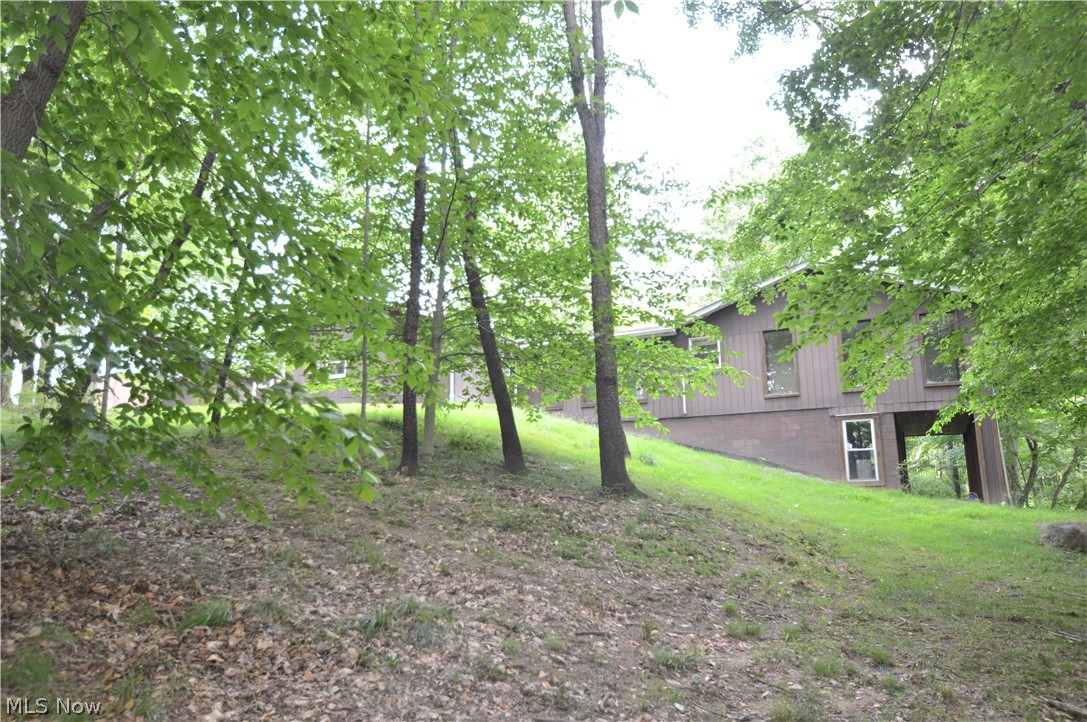 13007 Springfield Road New Springfield, OH 44443 - Photo 30 of 34