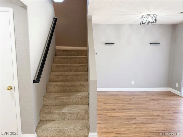 $2,400 | 2062 Club Crest Way, Henderson, NV 89014