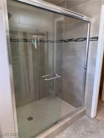 $2,400 | 2062 Club Crest Way, Henderson, NV 89014