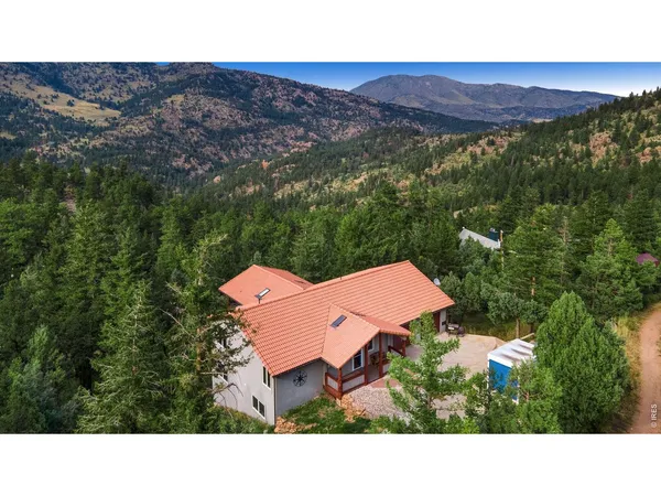$849,963 | 1005 Estes Park Estates Drive, Lyons, CO 80540