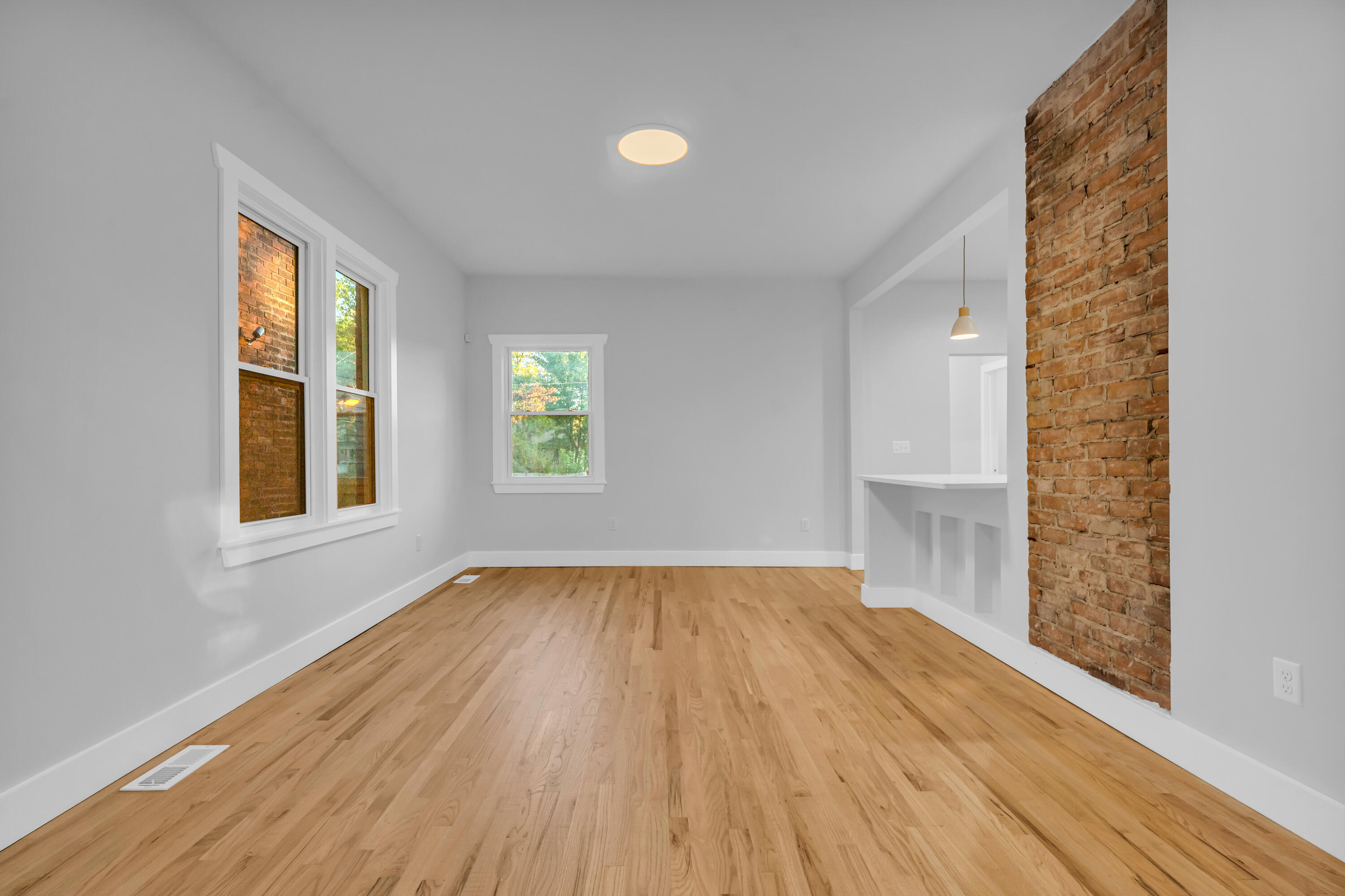 6196 Rosa Parks Boulevard Detroit, MI 48208 - Photo 8 of 42 09-6196 Rosa Parks Blvd-9