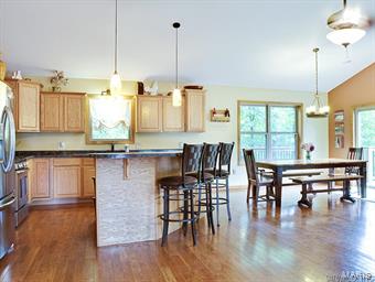 32230 Teney Hollow Road Brighton, IL 62012 - Photo 14 of 29