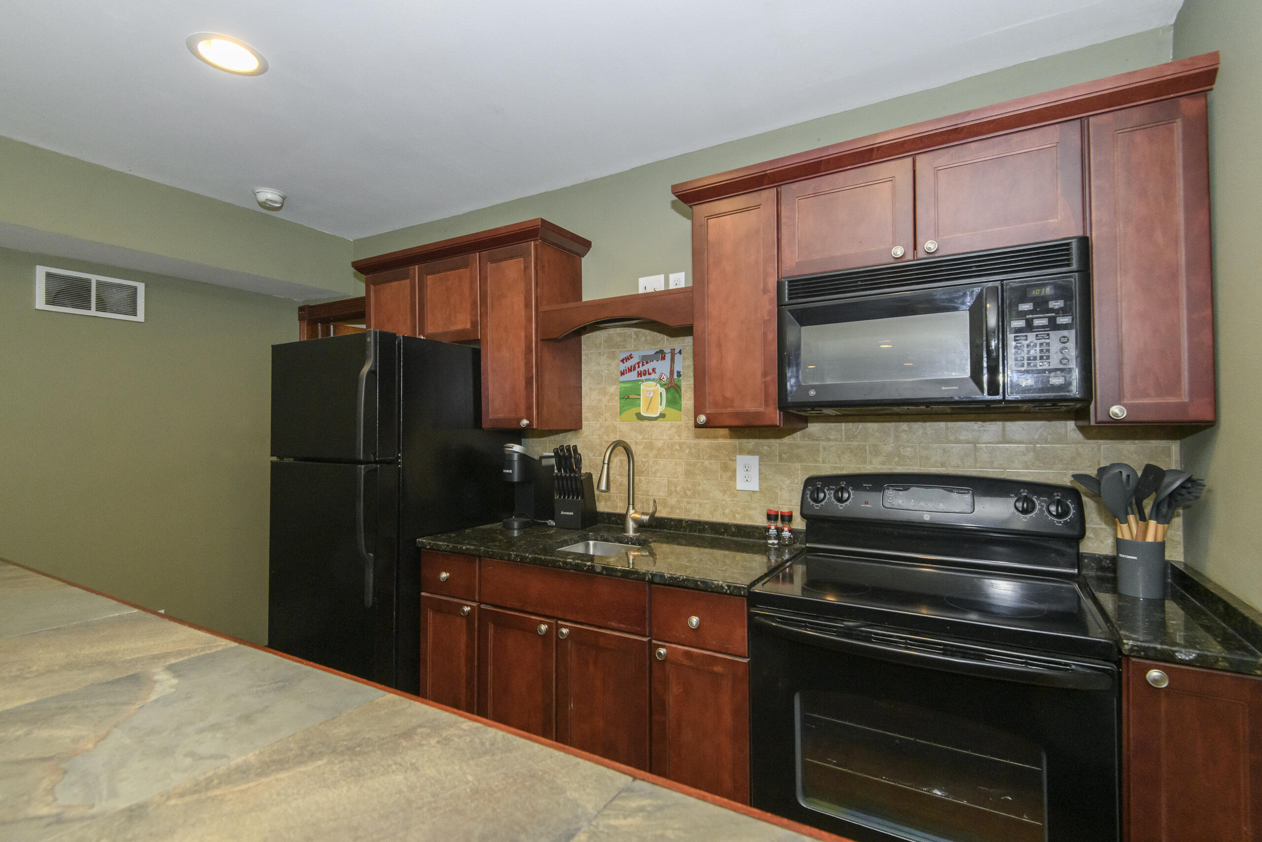 705 Fox Knoll Drive Rochester, WI 53185 - Photo 37 of 52 705 Fox Knoll-46
