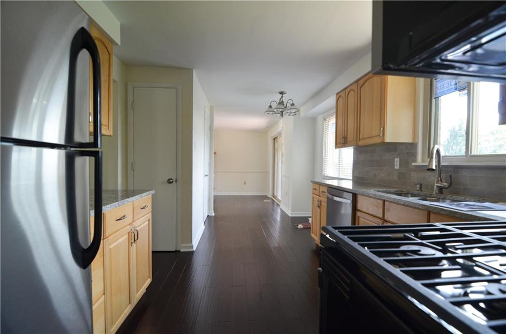 40 Dover Road Irwin, PA 15642 - Photo 8 of 23 Gallery Image 8