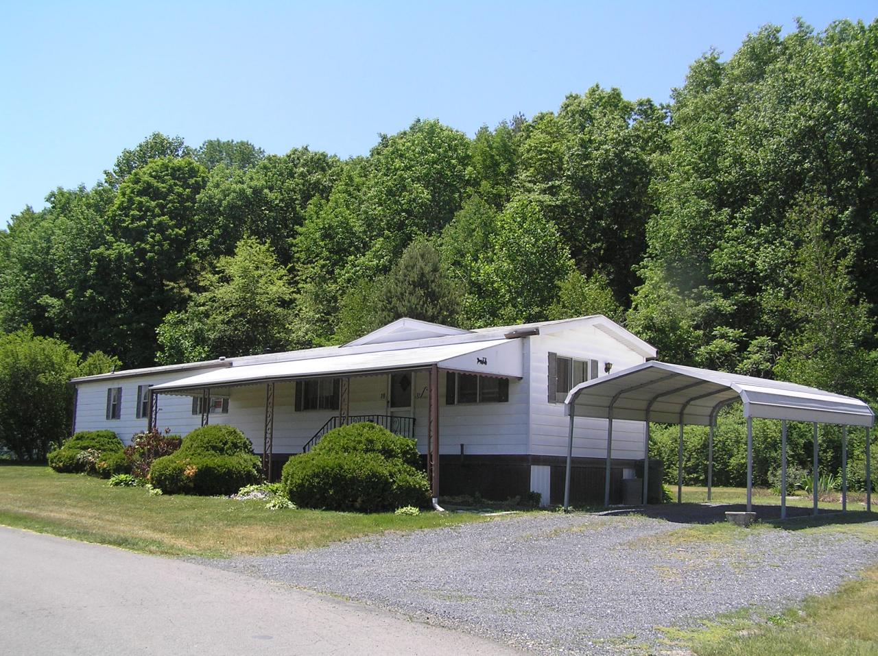 19 Fawn Valley Road Stroudsburg, PA 18360 - Photo 1 of 9 19 Fawn Valley