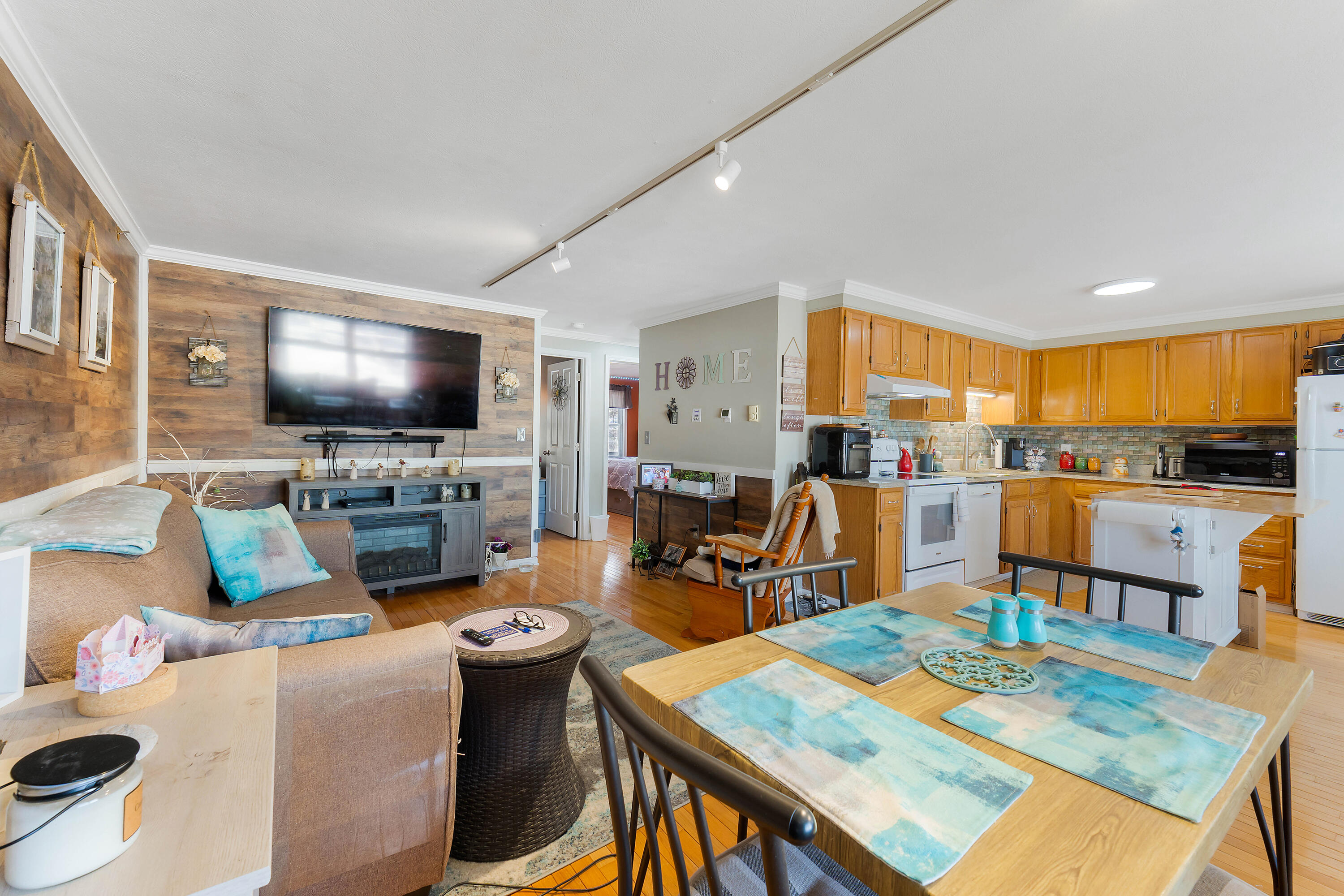 16 Mill Street, Unit 36 Springvale, ME 04083 - Photo 6 of 19 16 Mill St_117