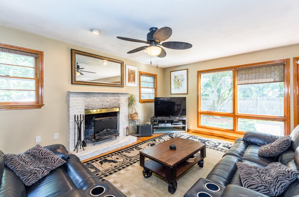 6 Maple Road North Reading, MA 01864 - Photo 1 of 24 Gallery Image 1