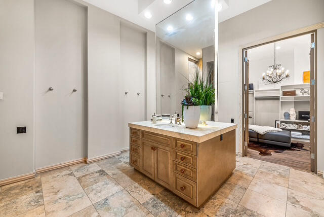 20 Vía Condotti Rancho Mirage, CA 92270 - Photo 21 of 40 a view of utility room with washer and dryer