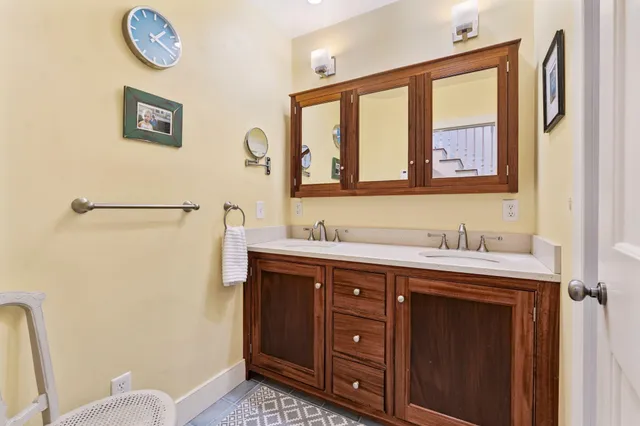 $2,450,000 | 16 Olcott Road, Norwich, VT 05055