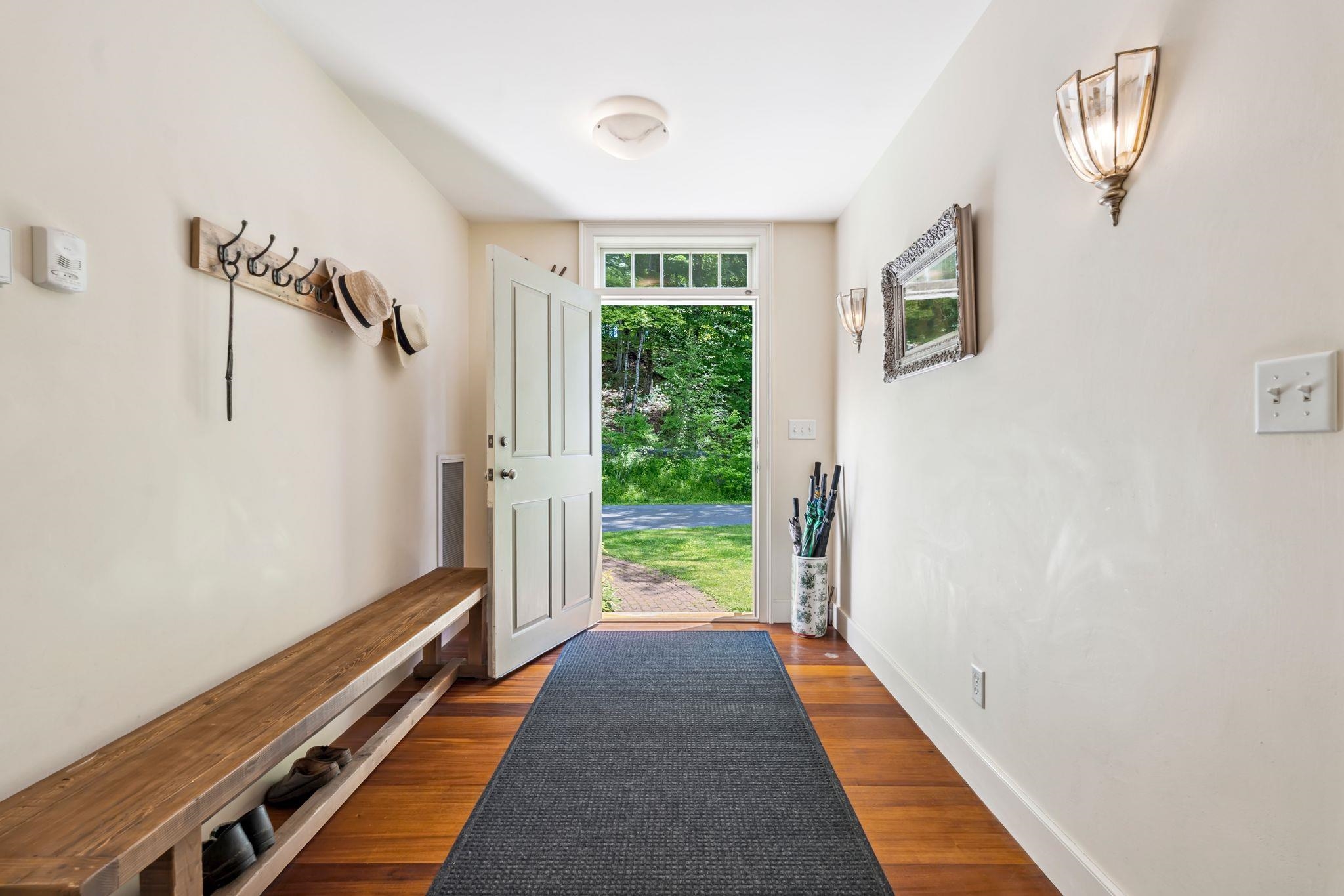 16 Olcott Road Norwich, VT 05055 - Photo 7 of 60