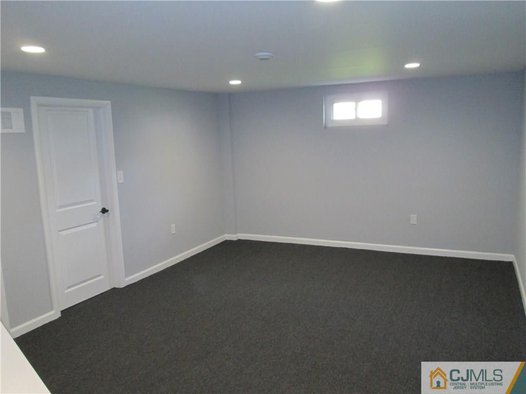 66 Bramhall Road Colonia, NJ 07067 - Photo 6 of 19 Gallery Image 6