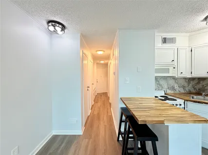 $138,500 | 6102 Seawall Boulevard, Unit 213, Galveston, TX 77551