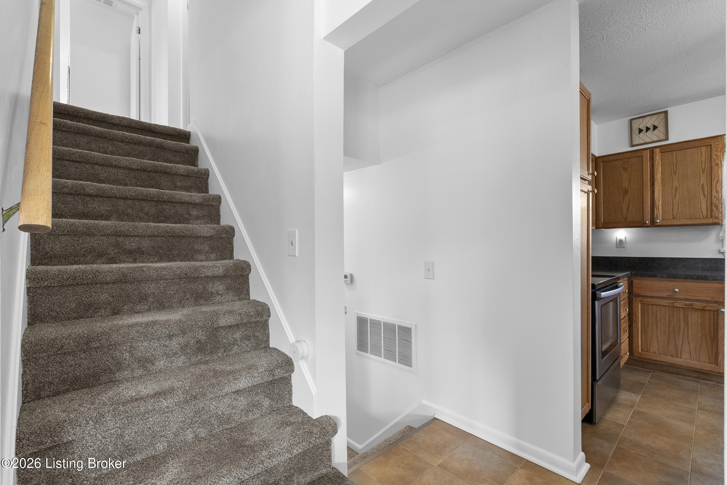 3501 Locklee Road Louisville, KY 40214 - Photo 12 of 42 dsc04211