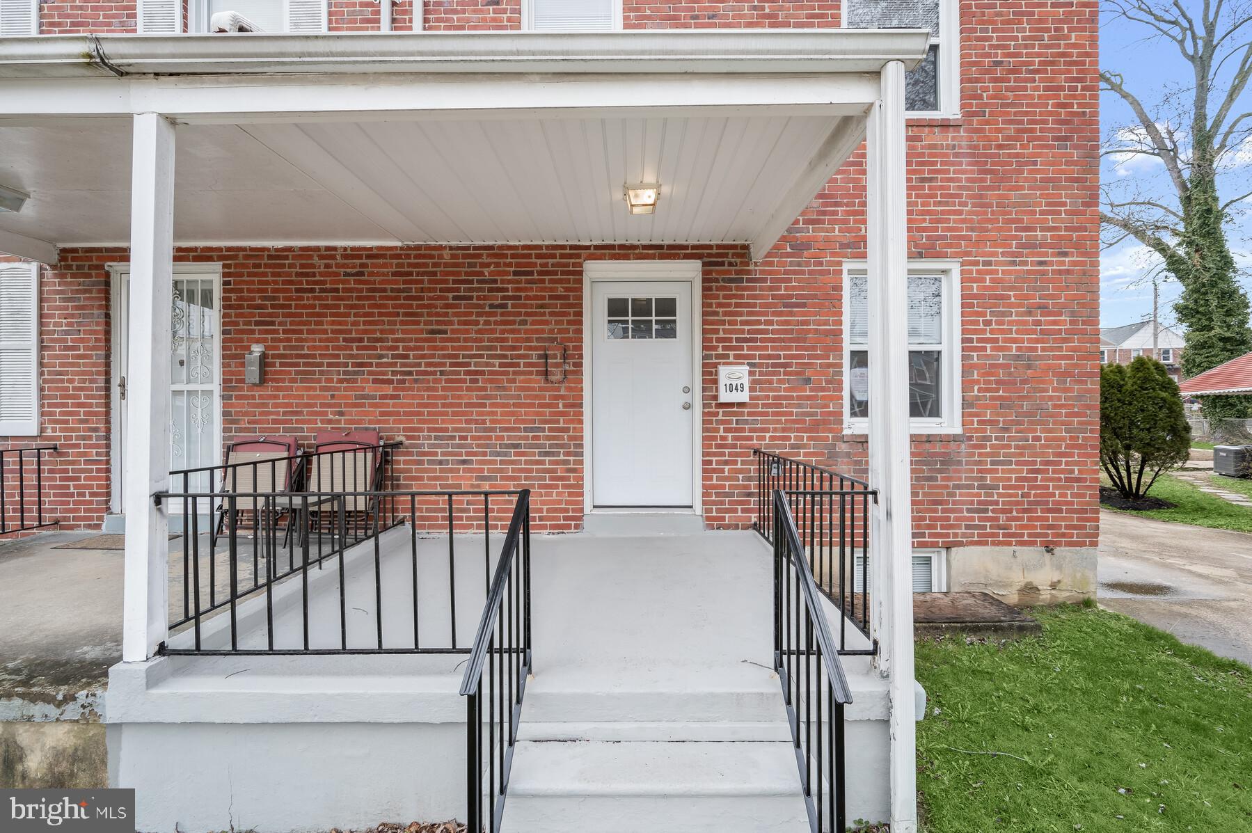 1049 Reverdy Road Baltimore, MD 21212 - Photo 2 of 24