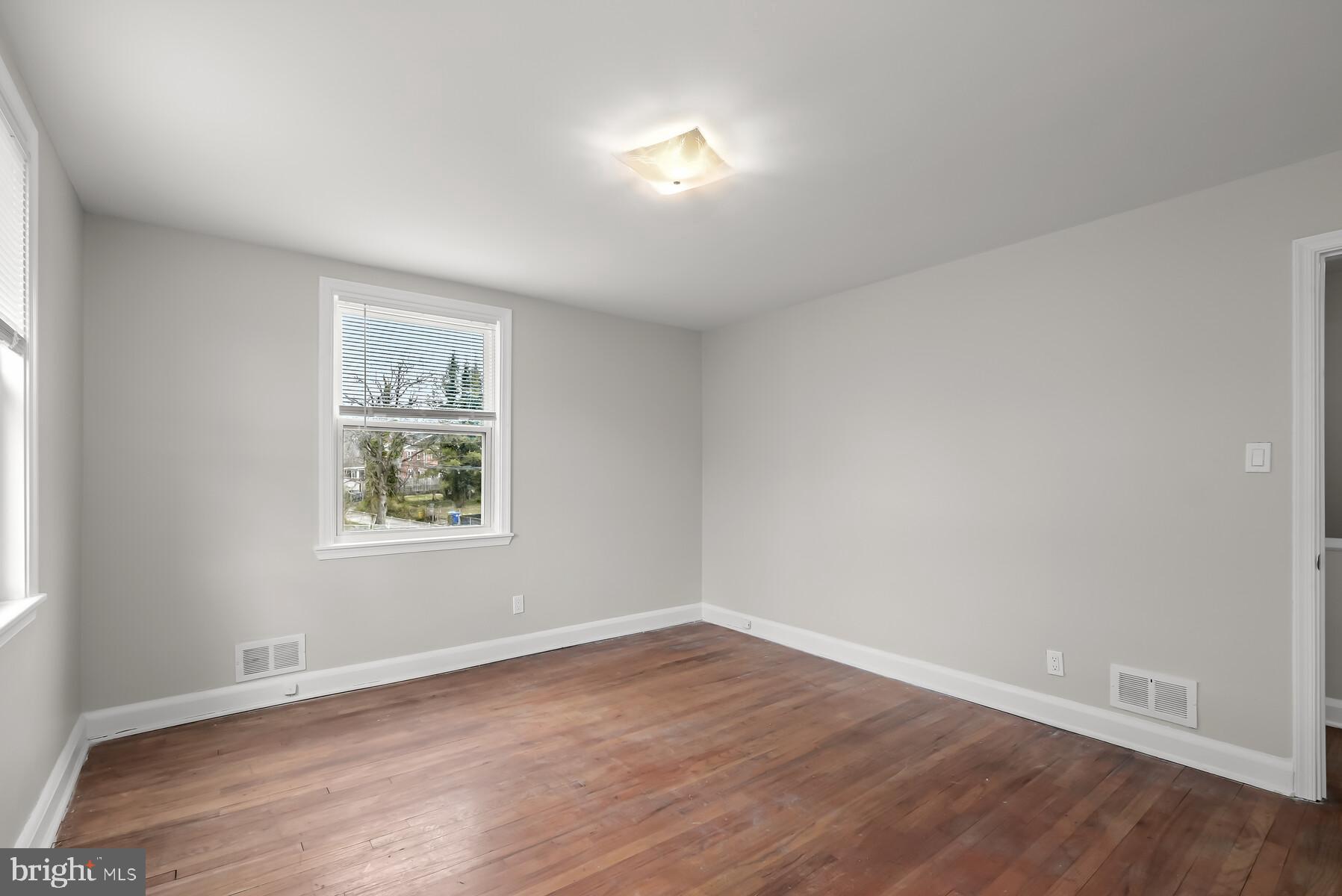 1049 Reverdy Road Baltimore, MD 21212 - Photo 10 of 24