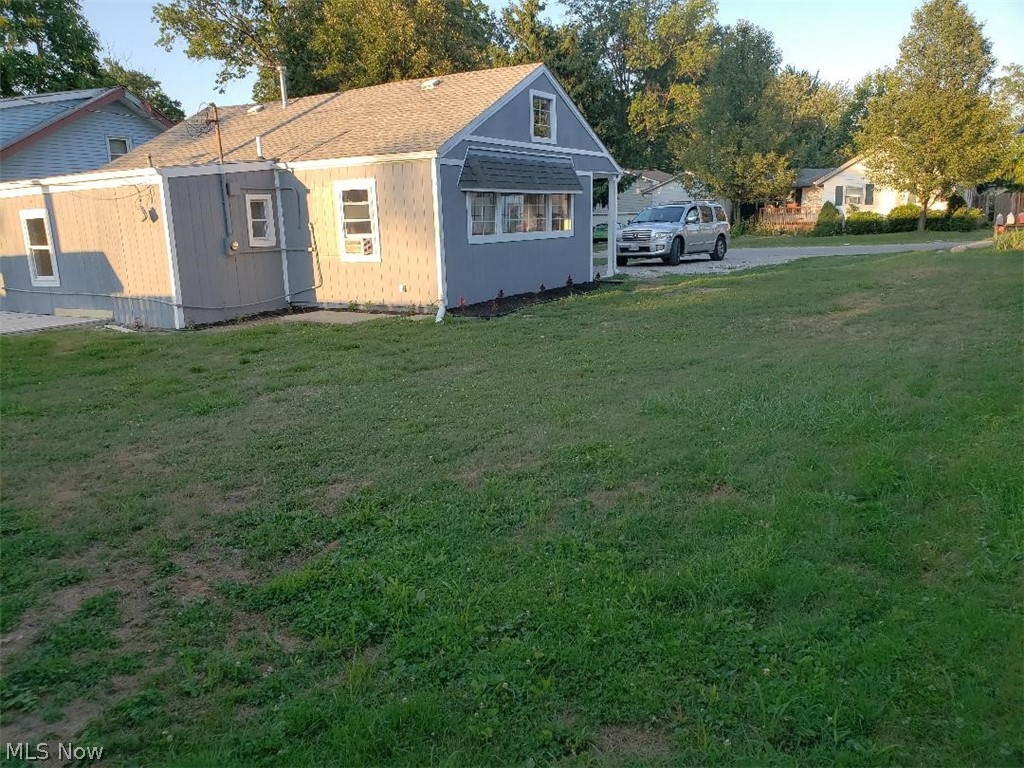 272 Devonshire Road Vermilion, OH 44089 - Photo 2 of 11