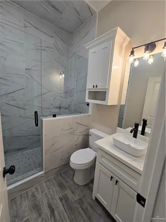 $1,700 | 702 West 25th Street, Mission, TX 78574