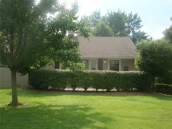 $2,100 | 3558 Central Avenue, Indianapolis, IN 46205