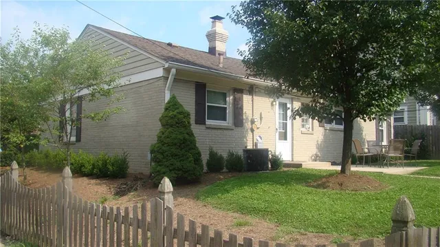 $2,100 | 3558 Central Avenue, Indianapolis, IN 46205