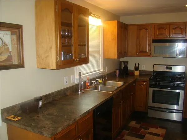 $2,100 | 3558 Central Avenue, Indianapolis, IN 46205