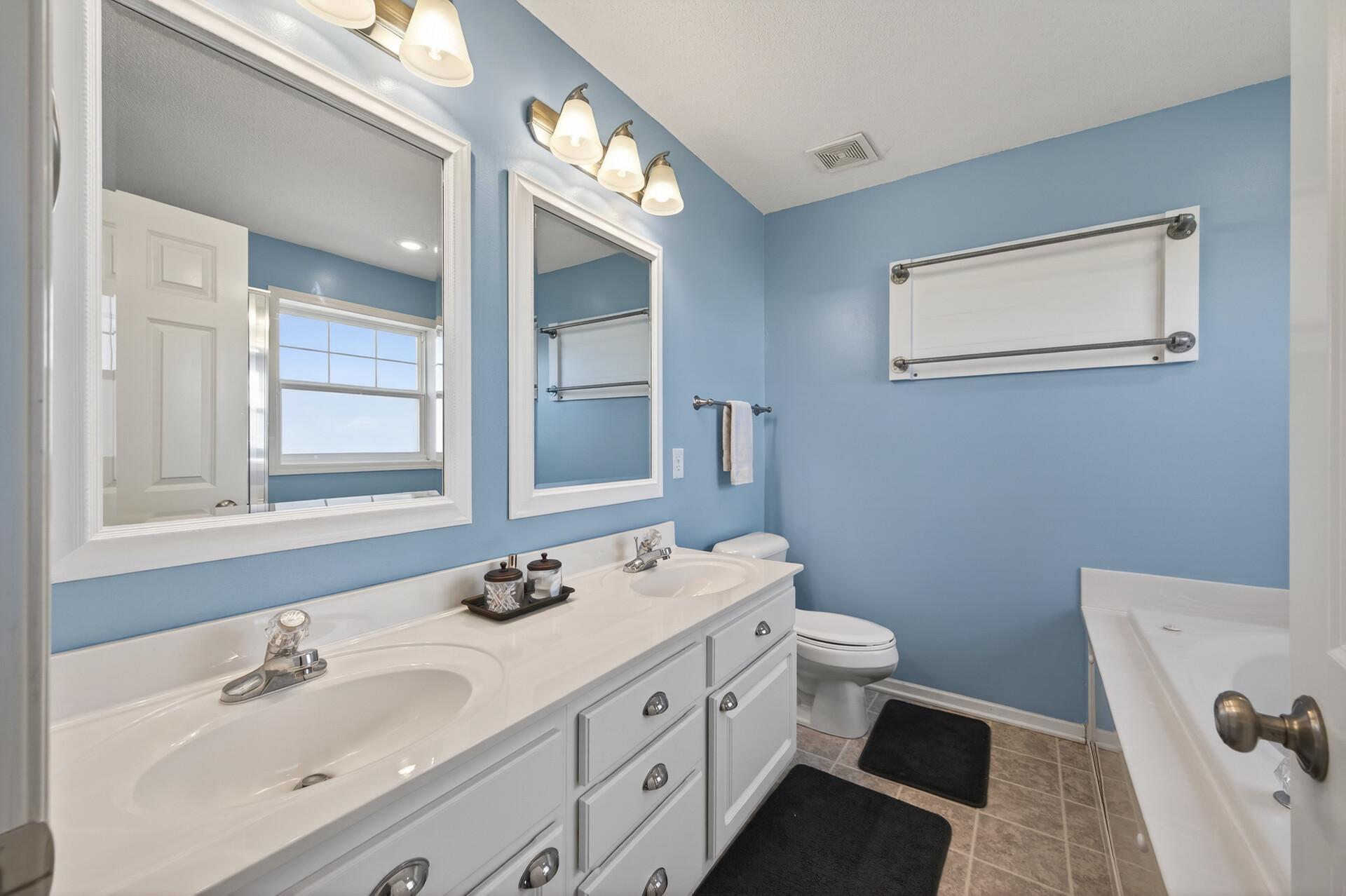 15105 Dupont Path Apple Valley, MN 55124 - Photo 30 of 58