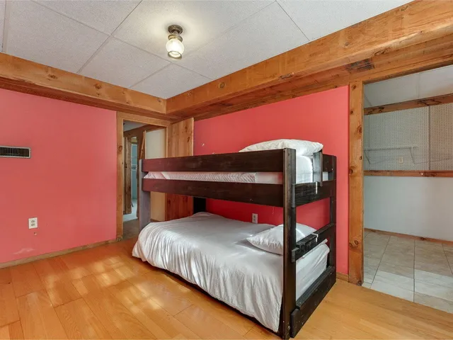 $599,900 | 337 Dallinger Road, New Haven, VT 05472