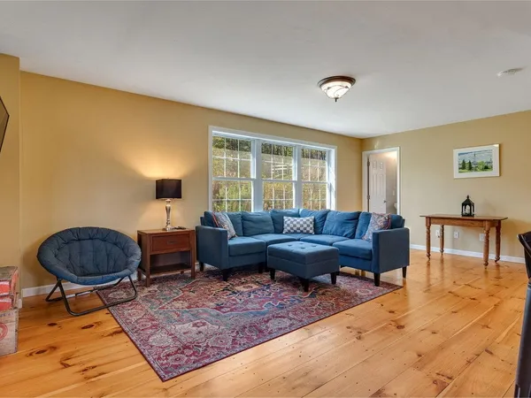 $610,000 | 337 Dallinger Road, New Haven, VT 05472