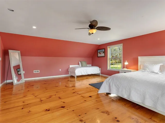 $599,900 | 337 Dallinger Road, New Haven, VT 05472