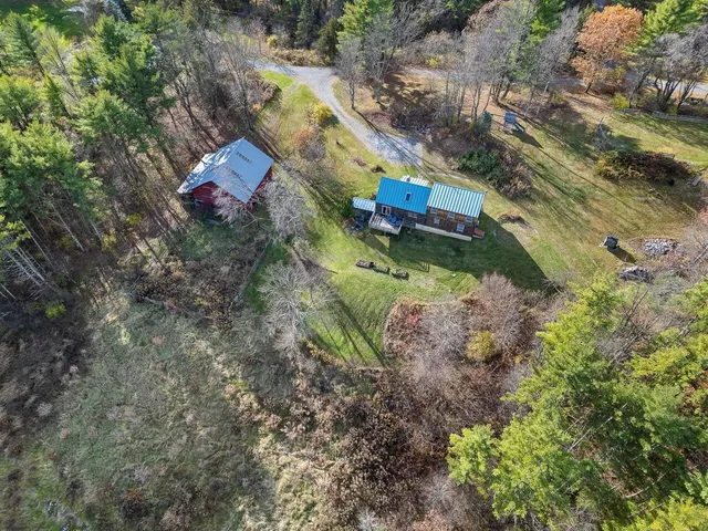 $599,900 | 337 Dallinger Road, New Haven, VT 05472
