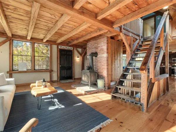 $610,000 | 337 Dallinger Road, New Haven, VT 05472