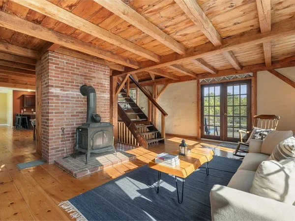 $610,000 | 337 Dallinger Road, New Haven, VT 05472