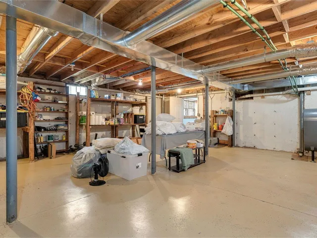 $599,900 | 337 Dallinger Road, New Haven, VT 05472