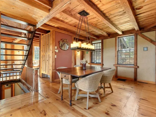 $610,000 | 337 Dallinger Road, New Haven, VT 05472