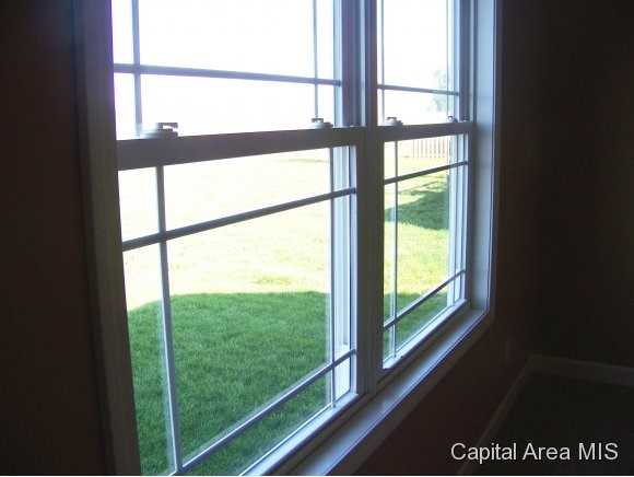3813 Sugar Loaf Springfield, IL 62711 - Photo 8 of 21 Gallery Image 8