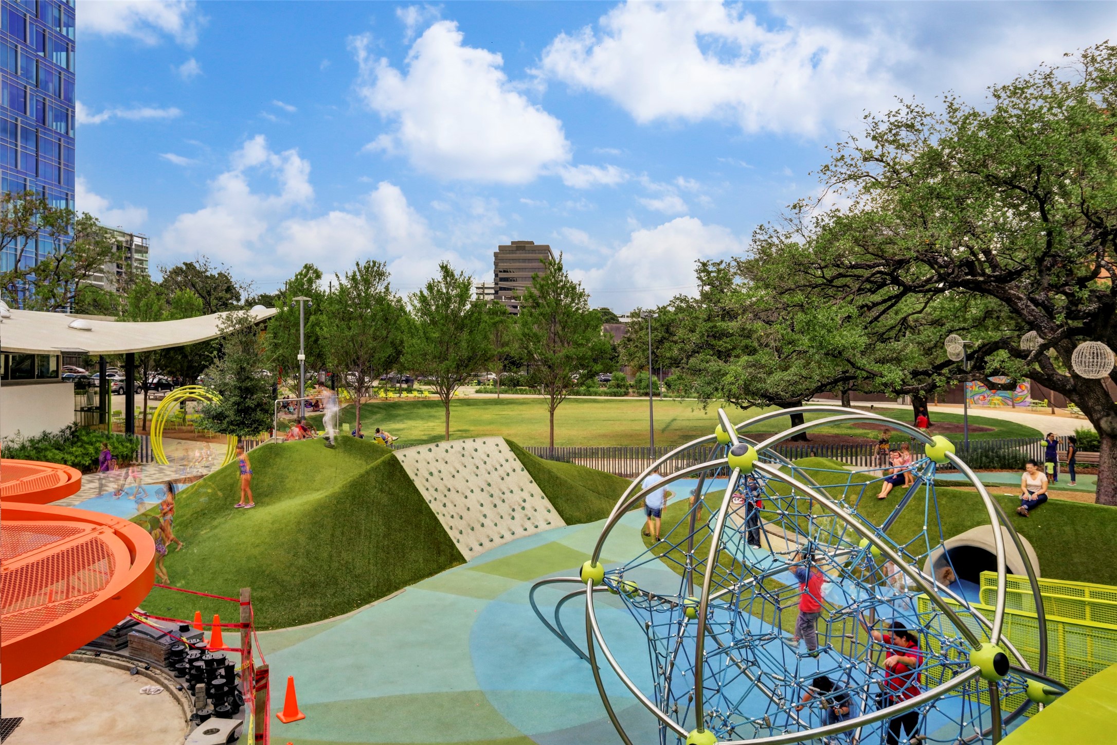 1944 Portsmouth Street Houston, TX 77098 - Photo 33 of 36 a view of a swimming pool with sitting area