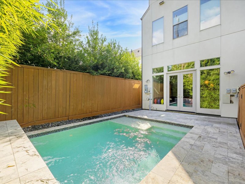 1944 Portsmouth Street Houston, TX 77098 - Photo 5 of 36 a view of porch with a backyard