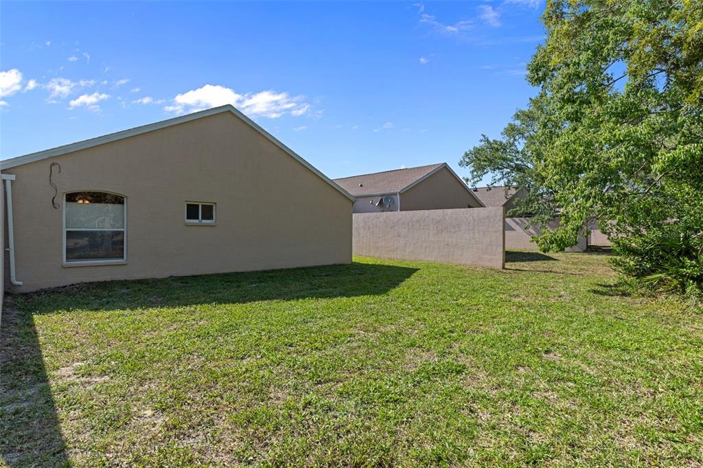 382 Royal Palm Way Spring Hill, FL 34608 - Photo 37 of 38