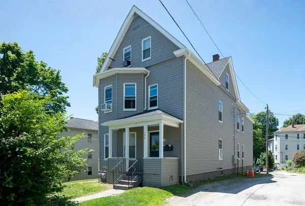 $799,900 | 192 Vernon Street, Worcester, MA 01607
