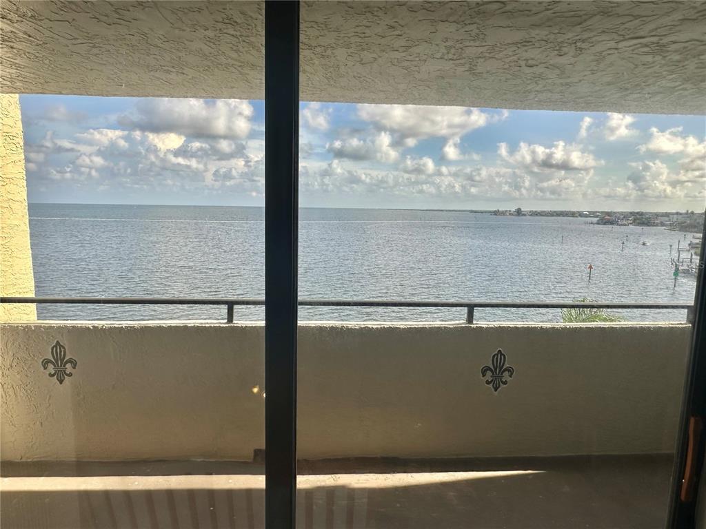 6035 Sea Ranch Drive, Unit 508 Hudson, FL 34667 - Photo 13 of 69 a close view of sink