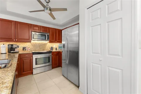 $399,000 | 1200 Northeast 105th Street, Unit 27, Miami Shores, FL 33138