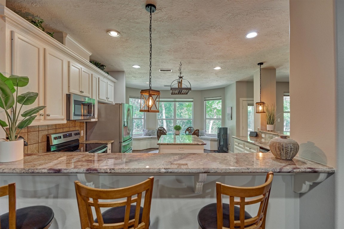 28694 West Fm 1097 Road Montgomery, TX 77356 - Photo 21 of 50 The family chef will appreciate this kitchen!