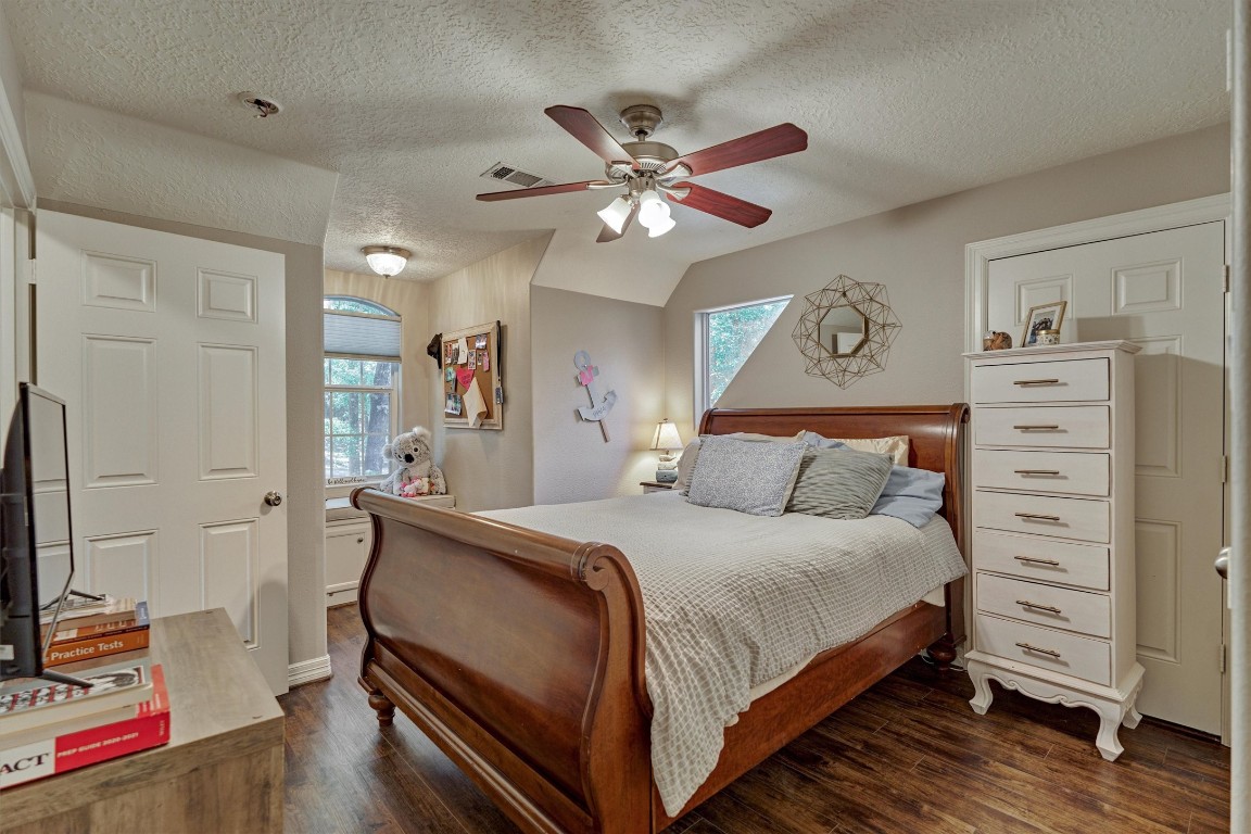 28694 West Fm 1097 Road Montgomery, TX 77356 - Photo 37 of 50 Second upstairs bedroom with ensuite bath.