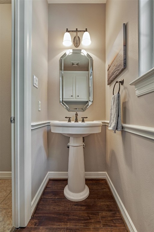 28694 West Fm 1097 Road Montgomery, TX 77356 - Photo 39 of 50 Downstairs powder bath.