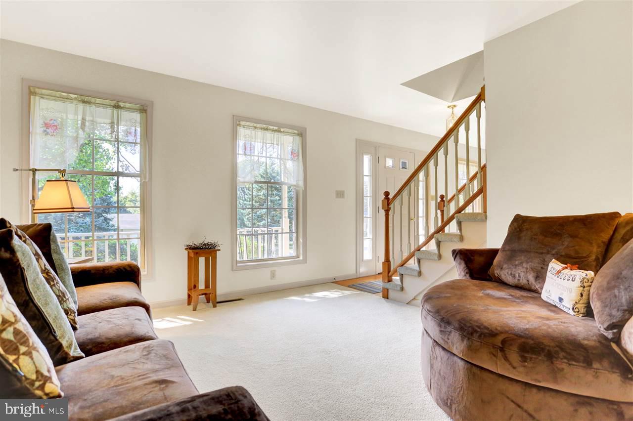 855 Plymouth Road York, PA 17402 - Photo 3 of 33 Gallery Image 3