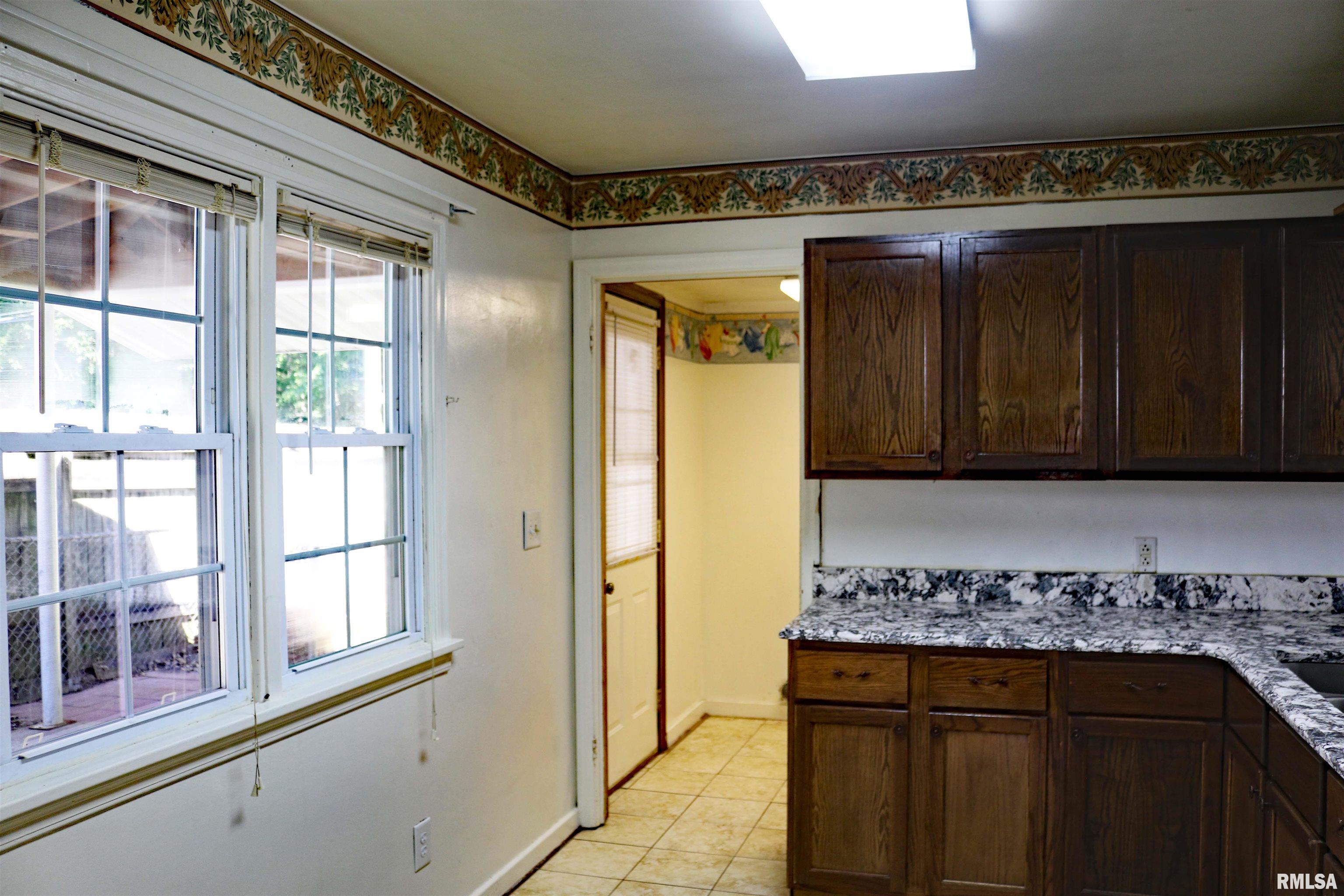136 North 24th Street Springfield, IL 62703 - Photo 35 of 45