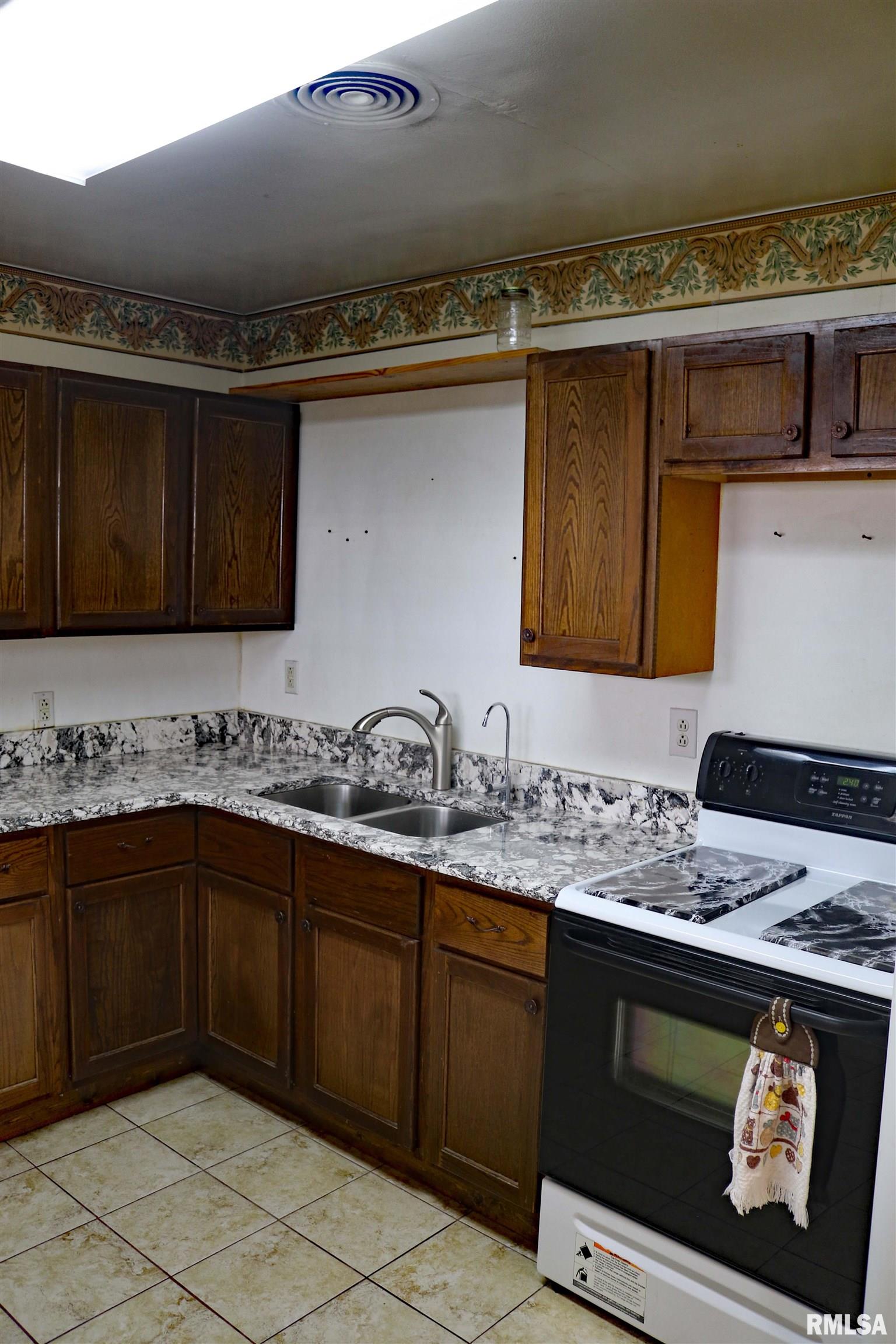136 North 24th Street Springfield, IL 62703 - Photo 38 of 45