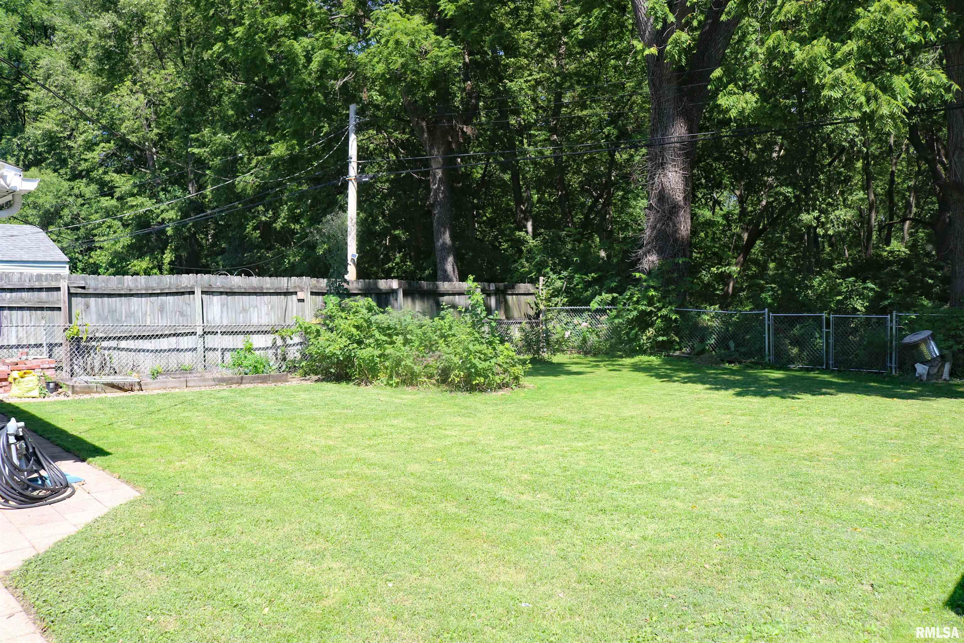136 North 24th Street Springfield, IL 62703 - Photo 8 of 45