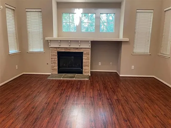 $1,950 | 63 Scarlet Woods Court, Spring, TX 77380