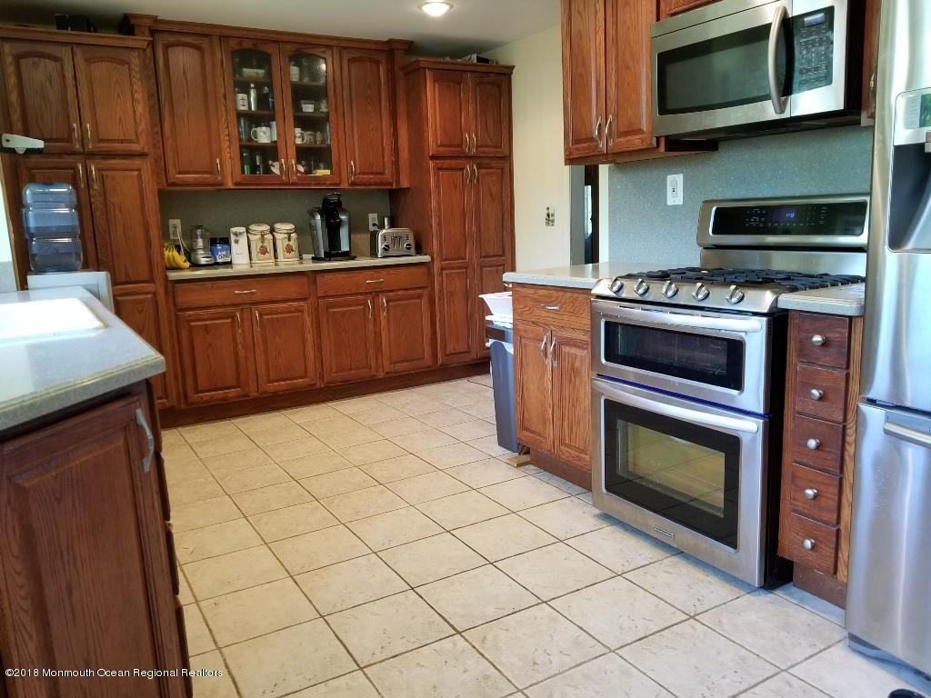 230 Cliftwood Road Oakhurst, NJ 07755 - Photo 11 of 21 20180521_111419
