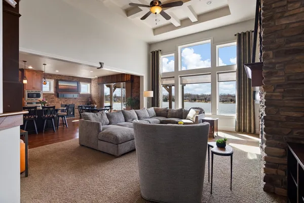 $1,689,900 | 2949 Seafarer Way, Suamico, WI 54173